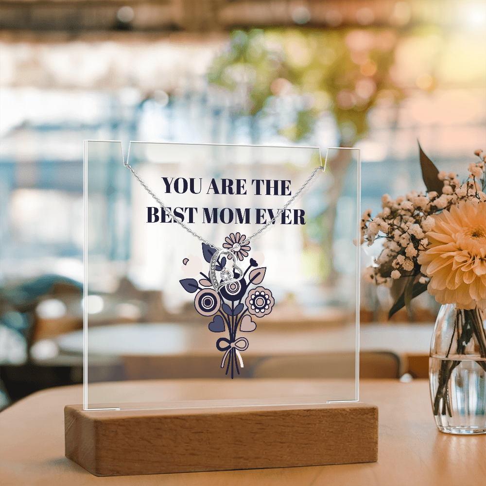 The "Best Mom Ever" Necklace